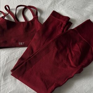 SET Burgundy Activewear Set